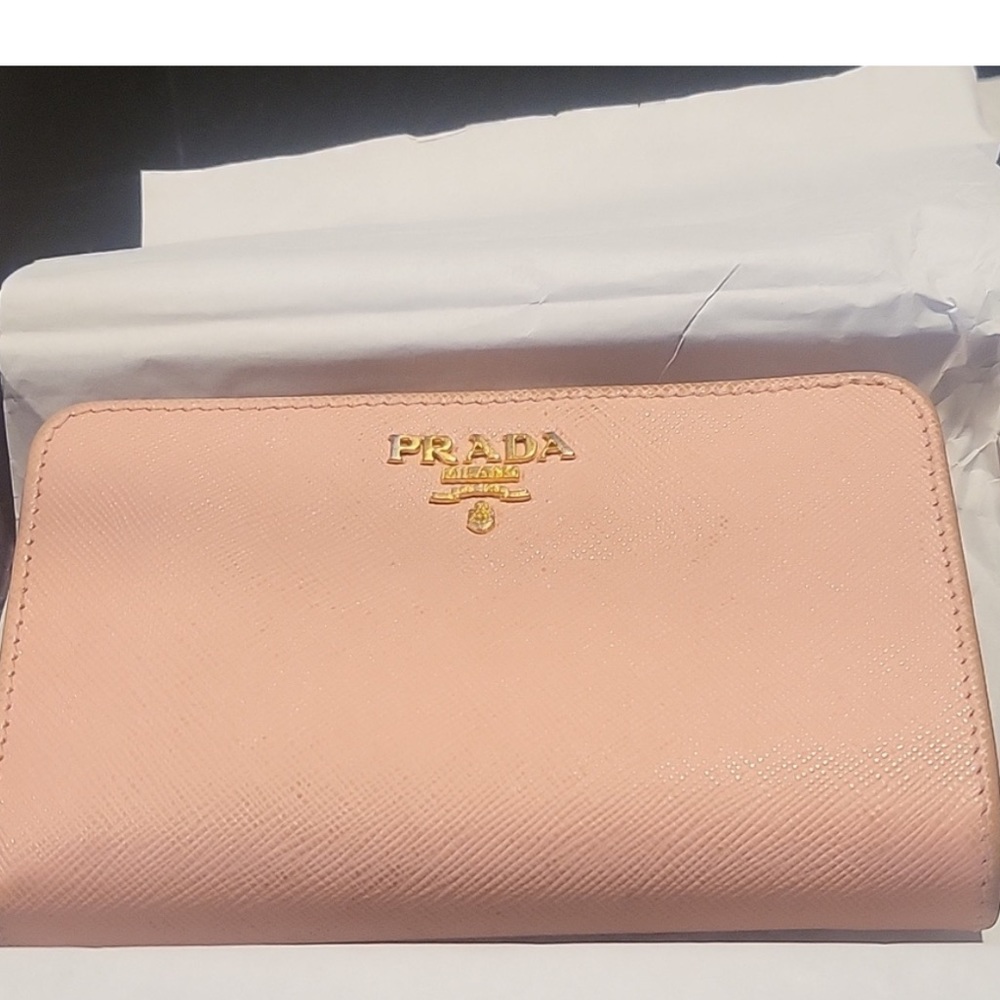 Prada Orchid Pink Saffiano Leather Wallet. (Sold As is)